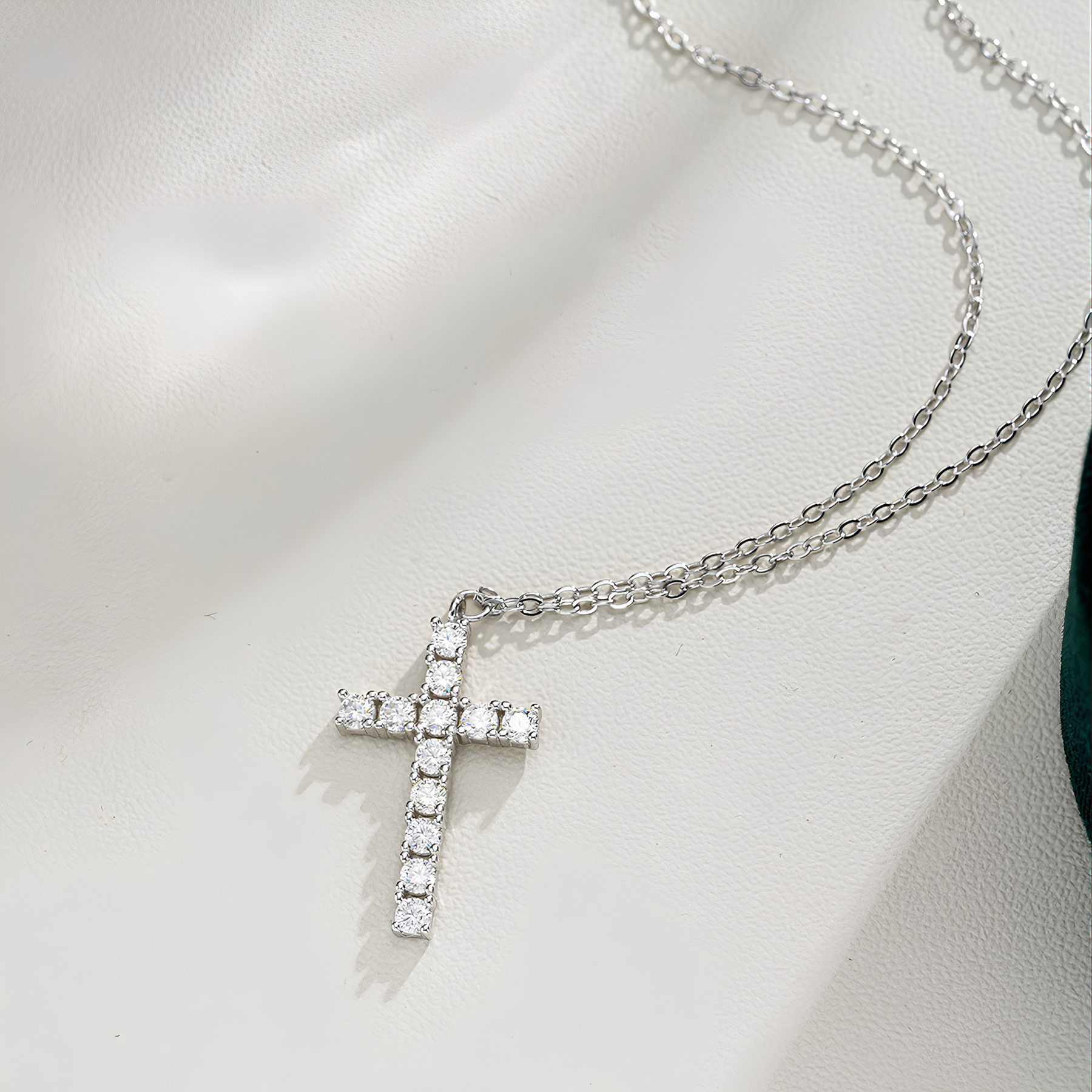 Pavé Cross Moissanite Necklace – 925 Sterling Silver Sparkling Pendant