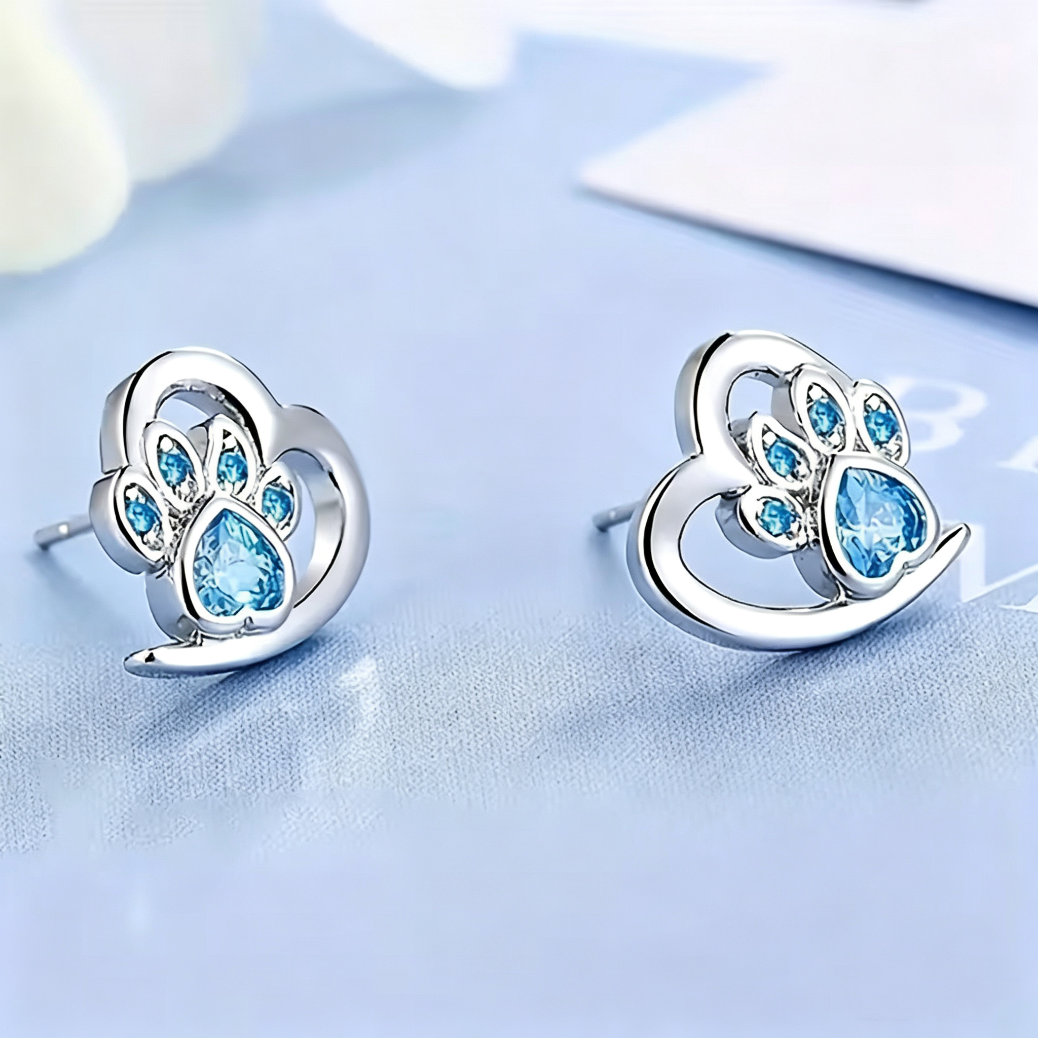 925 Sterling Silvery Synthetic Turquoise Animal Paw Print Heart Stud Earrings for Women, Cute Casual Jewelry