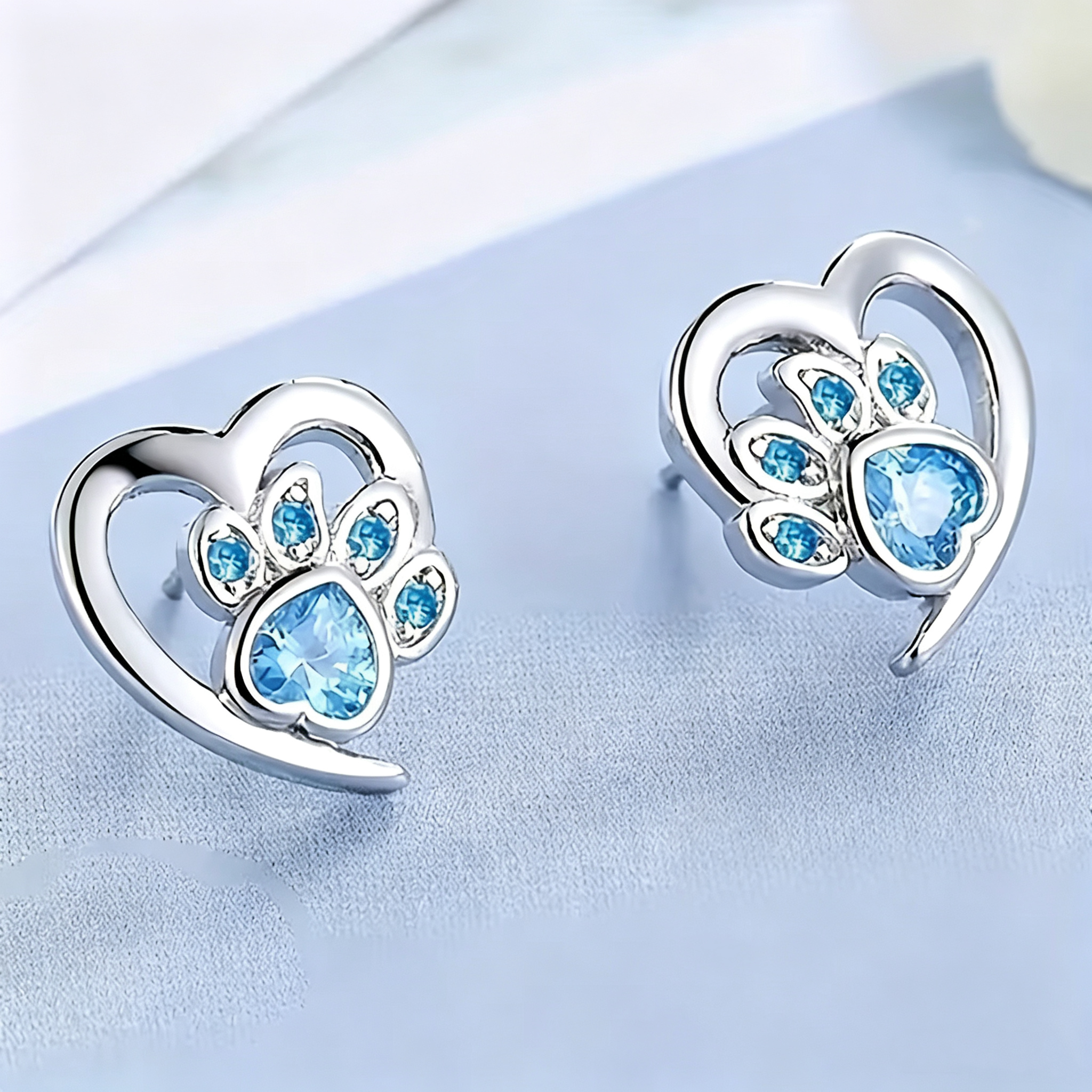 925 Sterling Silvery Synthetic Turquoise Animal Paw Print Heart Stud Earrings for Women, Cute Casual Jewelry