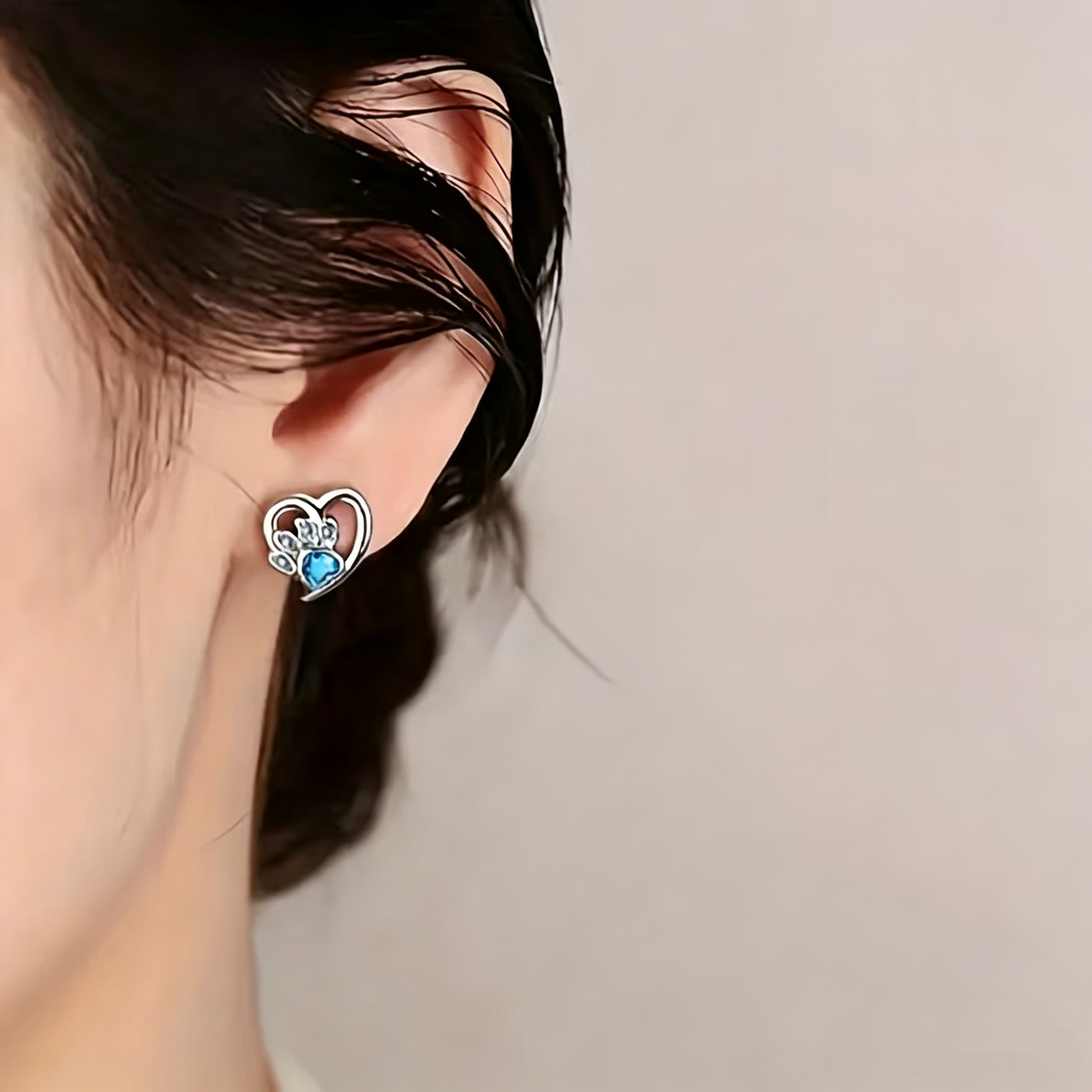 925 Sterling Silvery Synthetic Turquoise Animal Paw Print Heart Stud Earrings for Women, Cute Casual Jewelry